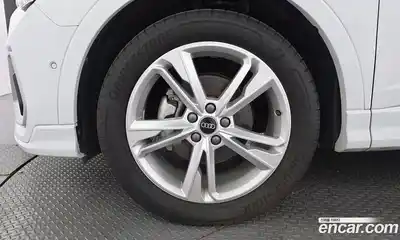 Audi Q3 2022 2.0 гидро в Москве № 1545943, миниатюра 5