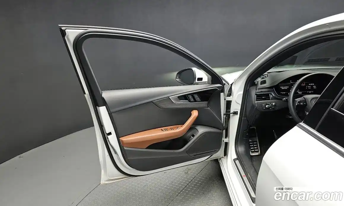 Audi A4 2022 2.0 гидро в Москве № 1546074, фото 14
