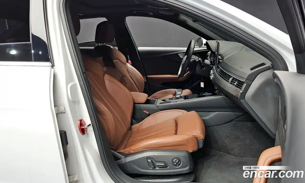 Audi A4 2022 2.0 гидро в Москве № 1546074, фото 16