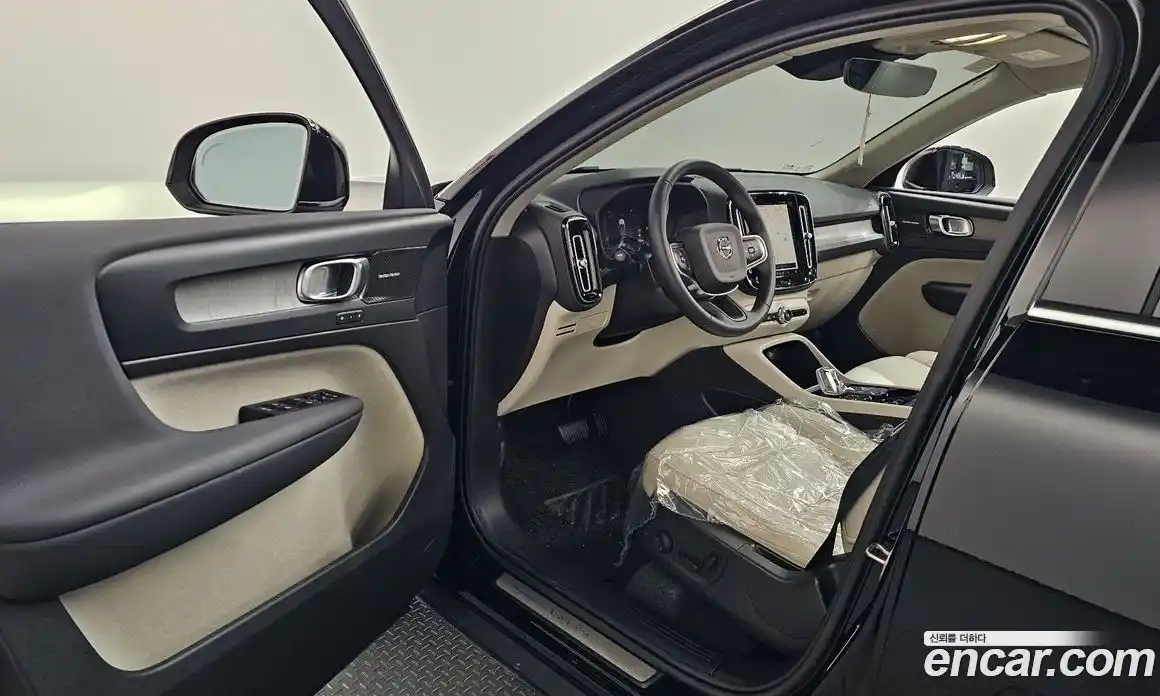 Volvo XC40 2023 2.0 гидро в Москве № 1546775, фото 13