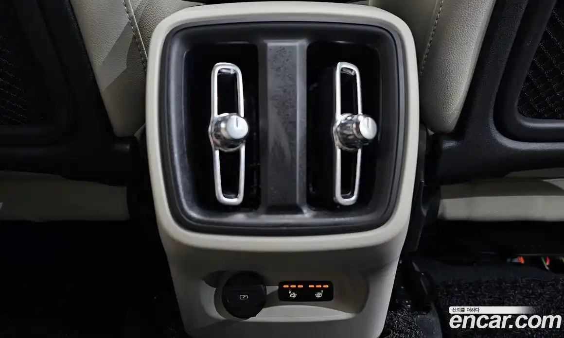 Volvo XC40 2023 2.0 гидро в Москве № 1546775, фото 24