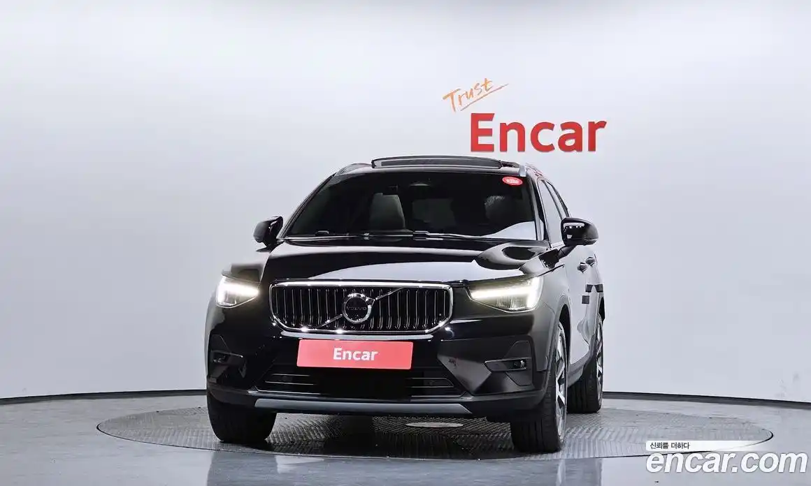 Volvo XC40 2023 2.0 гидро в Москве № 1546775, фото 3