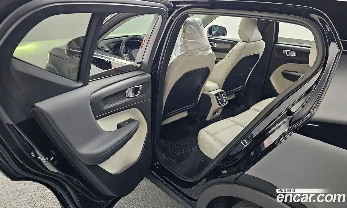 Volvo XC40 2023 2.0 гидро в Москве № 1546775, фото 34