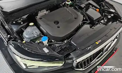 Volvo XC40 2023 2.0 гидро в Москве № 1546775, миниатюра 6