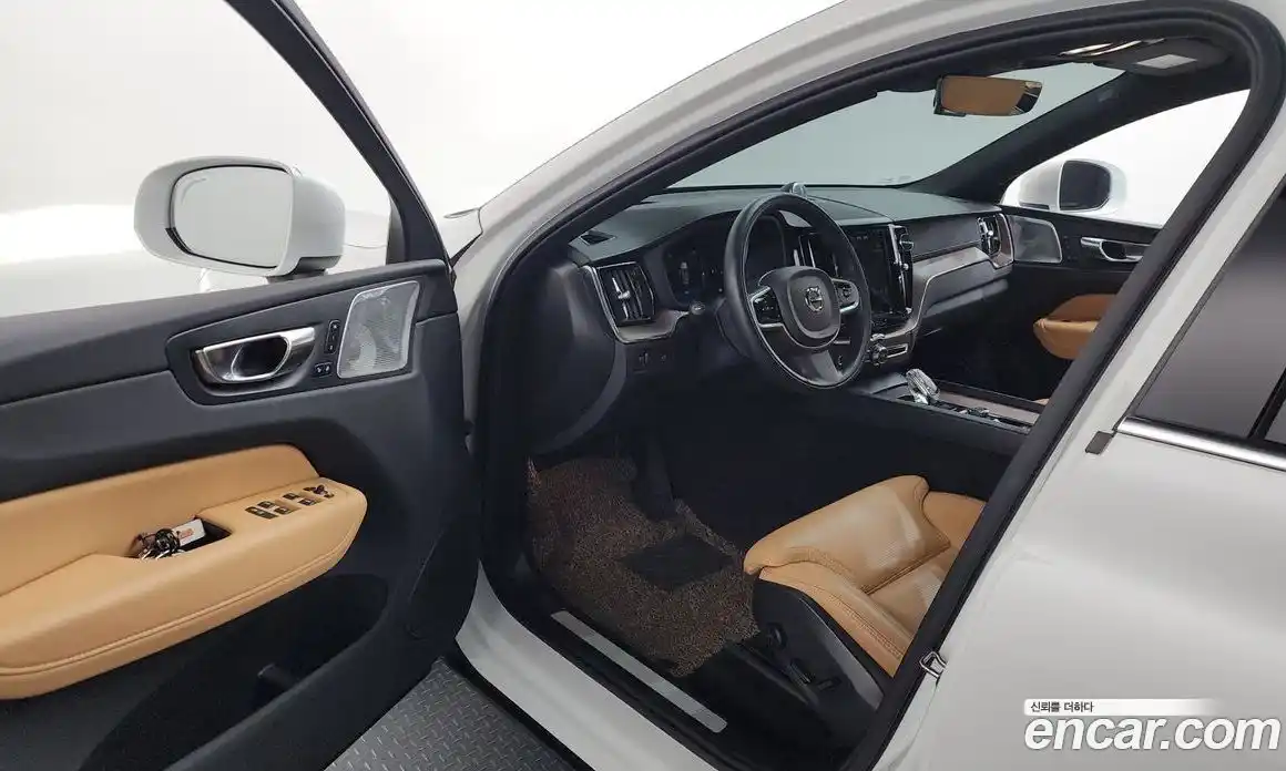 Volvo XC60 2021 2.0 гидро в Москве № 1546805, фото 13