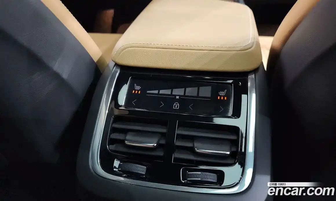 Volvo XC60 2021 2.0 гидро в Москве № 1546805, фото 22