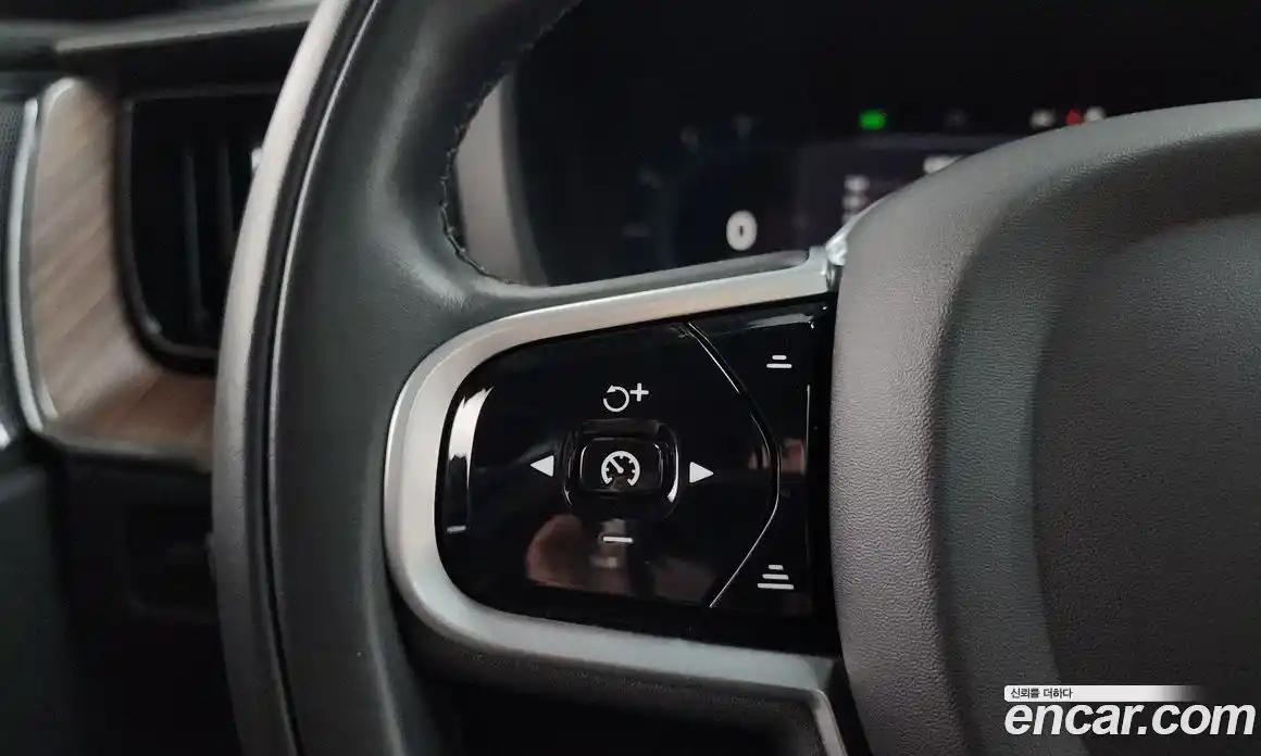 Volvo XC60 2021 2.0 гидро в Москве № 1546805, фото 33