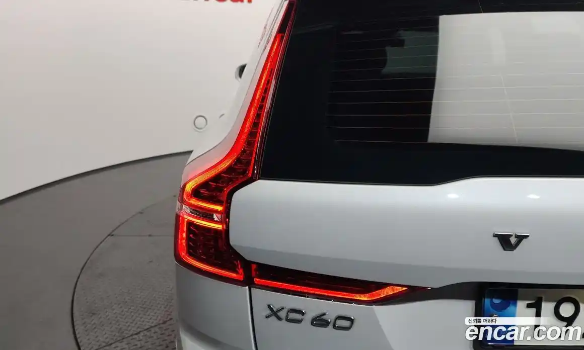 Volvo XC60 2021 2.0 гидро в Москве № 1546805, фото 9