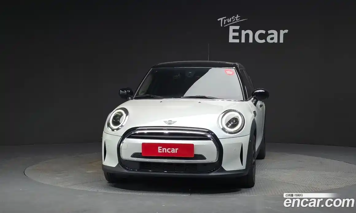 Mini Cooper 2023 1.5 гидро в Москве № 1547978, фото 3