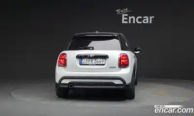Mini Cooper 2023 1.5 гидро в Москве № 1547978, миниатюра 4