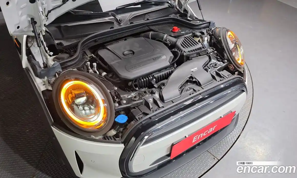 Mini Cooper 2023 1.5 гидро в Москве № 1547978, фото 6