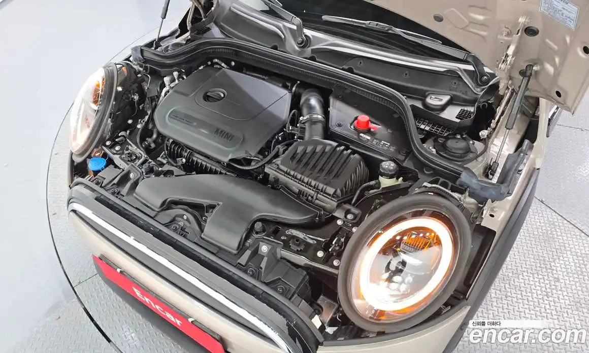 Mini Cooper 2024 1.5 гидро в Москве № 1547999, фото 6