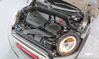 Mini Cooper 2024 1.5 гидро в Москве № 1547999, миниатюра 6