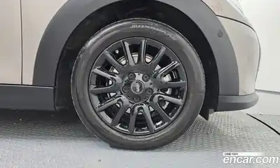 Mini Cooper 2024 1.5 гидро в Москве № 1547999, миниатюра 7