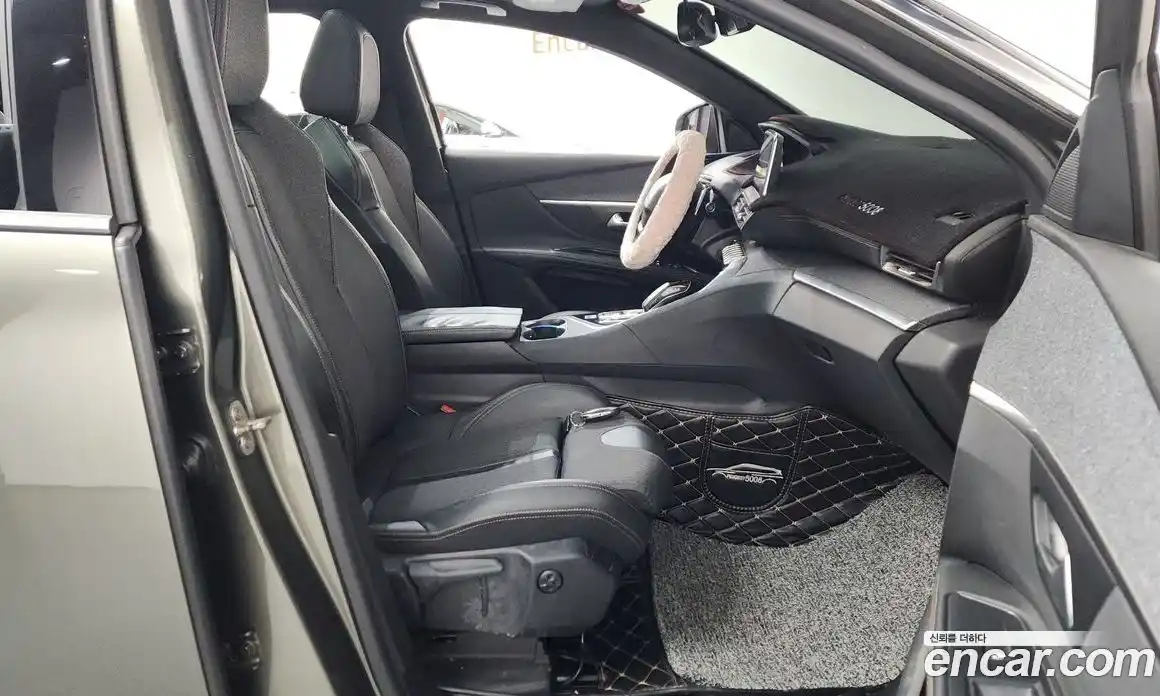 Peugeot 5008 2018 1.6 гидро в Москве, фото 17