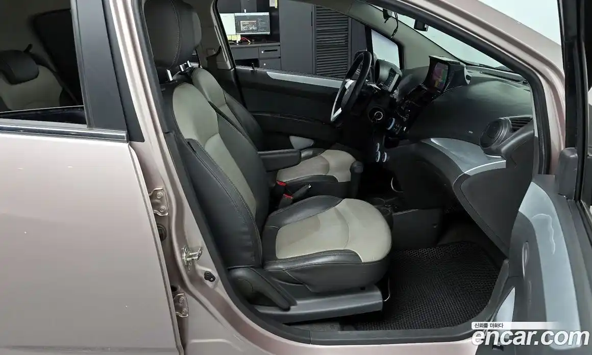 Chevrolet Spark 2011 1.0 гидро в Москве № 1614251, фото 17