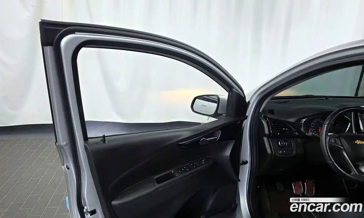 Chevrolet Spark 2016 1.0 механика в Москве, фото 14