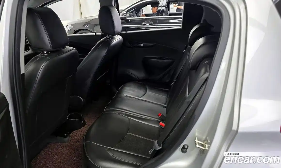 Chevrolet Spark 2016 1.0 механика в Москве, фото 16