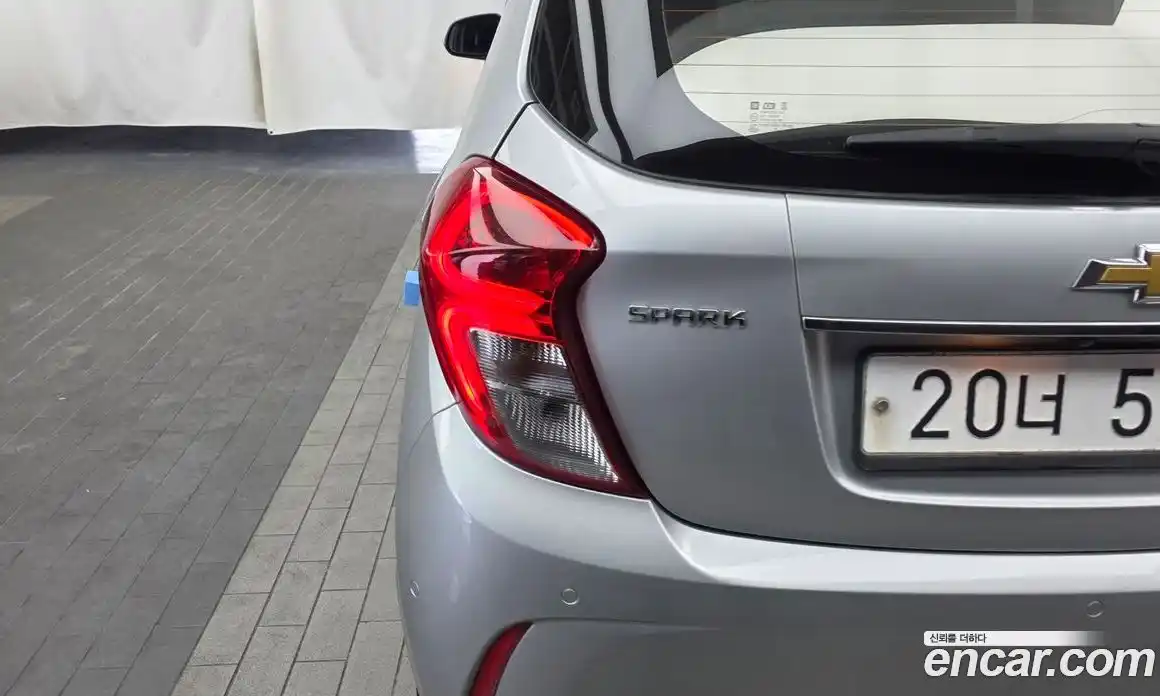 Chevrolet Spark 2016 1.0 механика в Москве, фото 9
