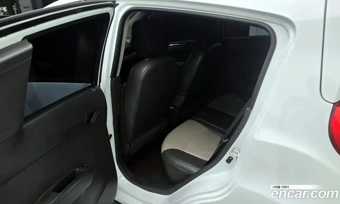 Chevrolet Spark 2012 1.0 гидро в Москве № 1614710, фото 16