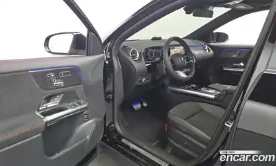 Mercedes-Benz GLA-Class 2025 2.0 гидро в Москве № 1616425, миниатюра 12
