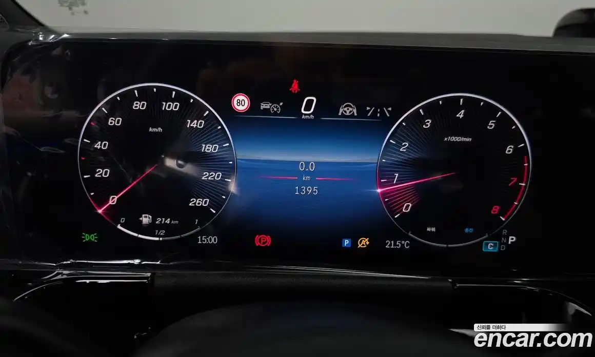 Mercedes-Benz GLA-Class 2025 2.0 гидро в Москве № 1616425, фото 10