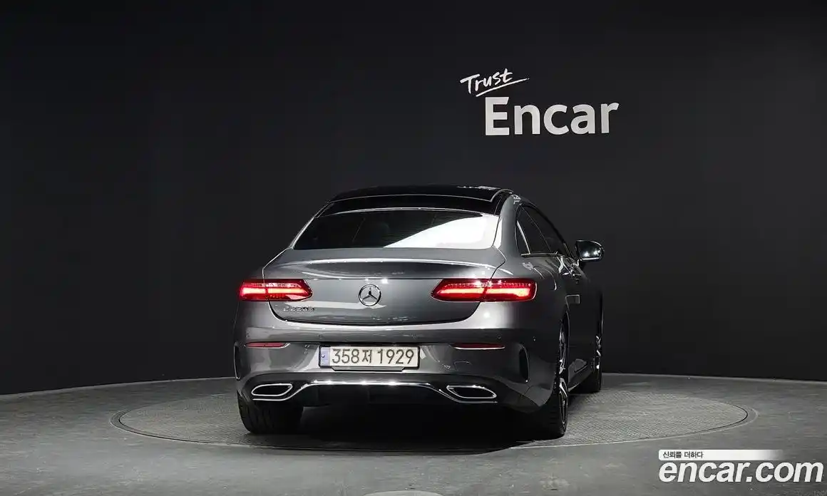 Mercedes-Benz E-Class 2018 1.9 гидро в Москве № 1617392, фото 4