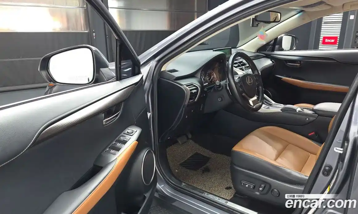 Lexus NX 2017 2.5 гидро в Москве № 1622807, фото 13