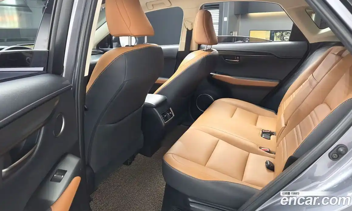 Lexus NX 2017 2.5 гидро в Москве № 1622807, фото 16