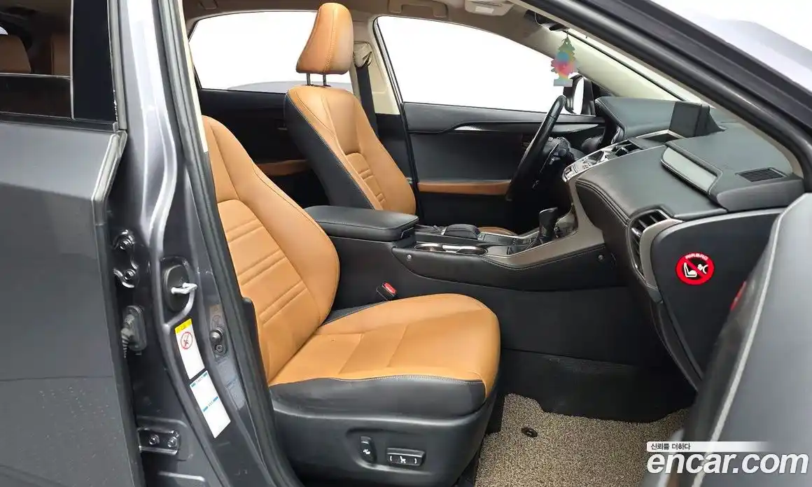 Lexus NX 2017 2.5 гидро в Москве № 1622807, фото 17