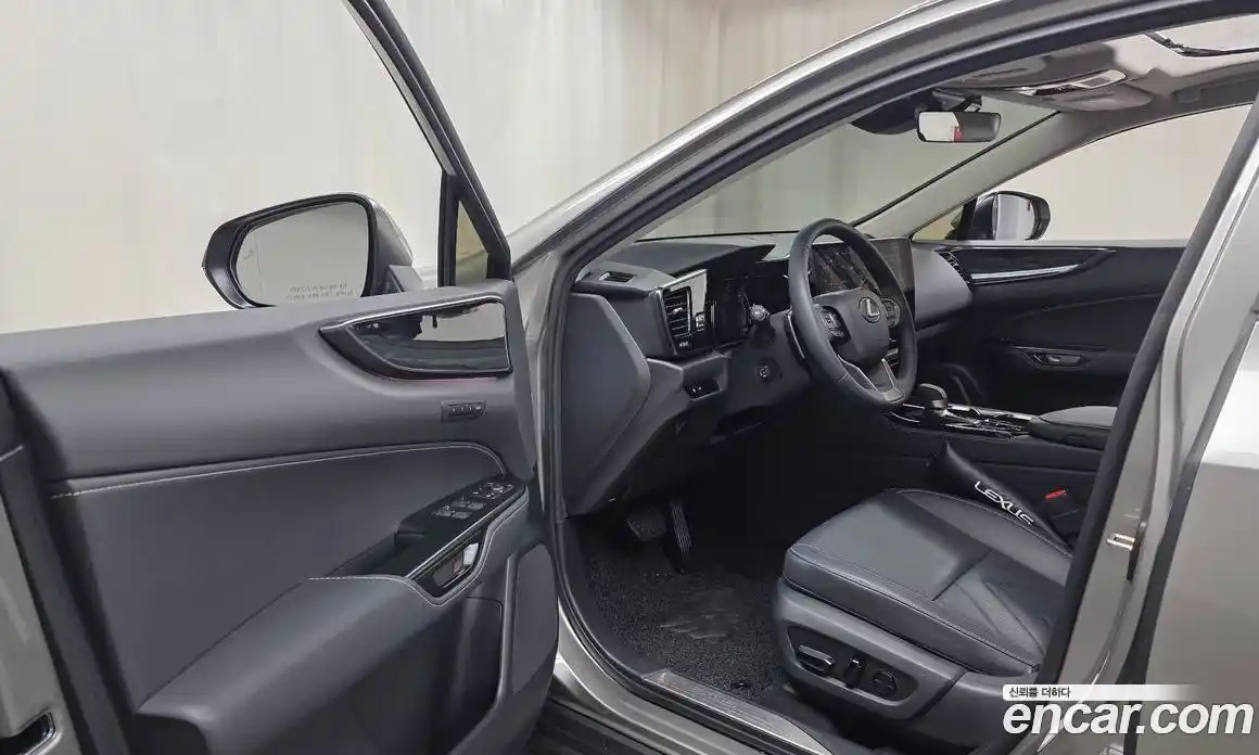 Lexus NX 2025 2.5 гидро в Москве № 168007, фото 10