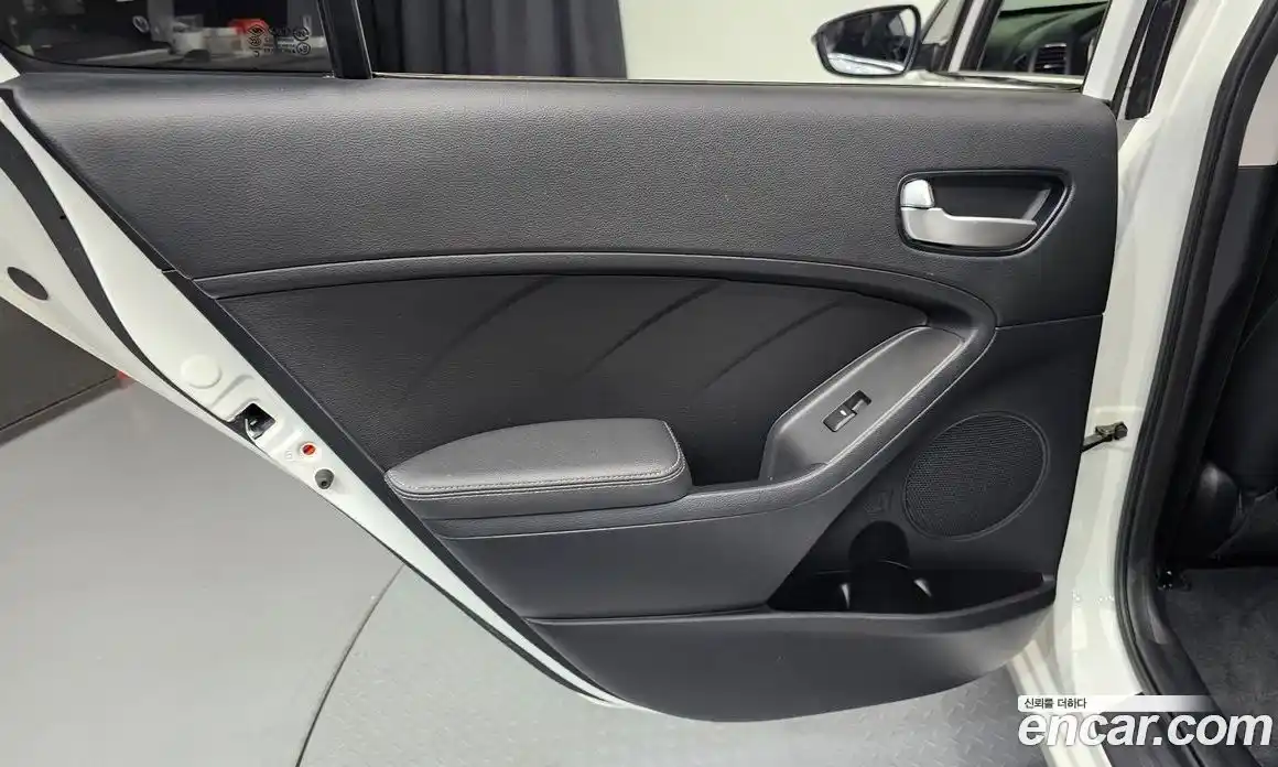 Kia K3 2017 1.6 гидро в Москве № 1685159, фото 15