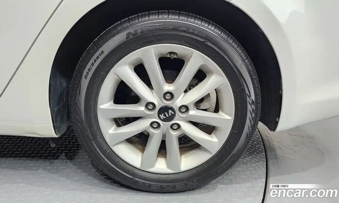 Kia K3 2017 1.6 гидро в Москве № 1685159, фото 7