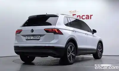 Volkswagen Tiguan 2018 2.0 гидро в Москве № 1693398, миниатюра 2