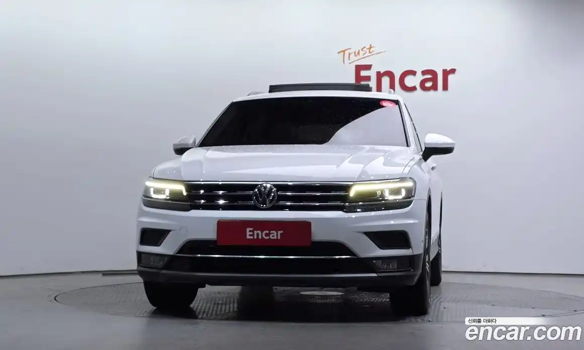 Volkswagen Tiguan 2018 2.0 гидро в Москве № 1693398, фото 3