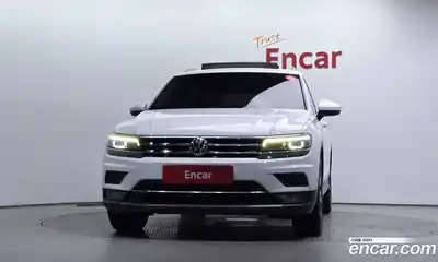 Volkswagen Tiguan 2018 2.0 гидро в Москве № 1693398, миниатюра 3