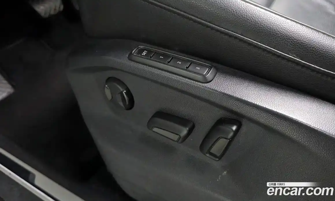 Volkswagen Tiguan 2018 2.0 гидро в Москве № 1693398, фото 31
