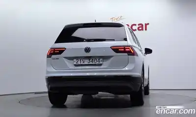 Volkswagen Tiguan 2018 2.0 гидро в Москве № 1693398, миниатюра 4