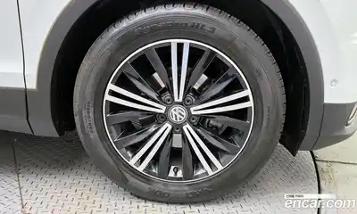 Volkswagen Tiguan 2018 2.0 гидро в Москве № 1693398, миниатюра 7