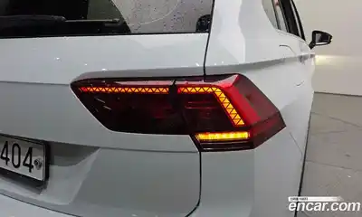 Volkswagen Tiguan 2018 2.0 гидро в Москве № 1693398, миниатюра 9