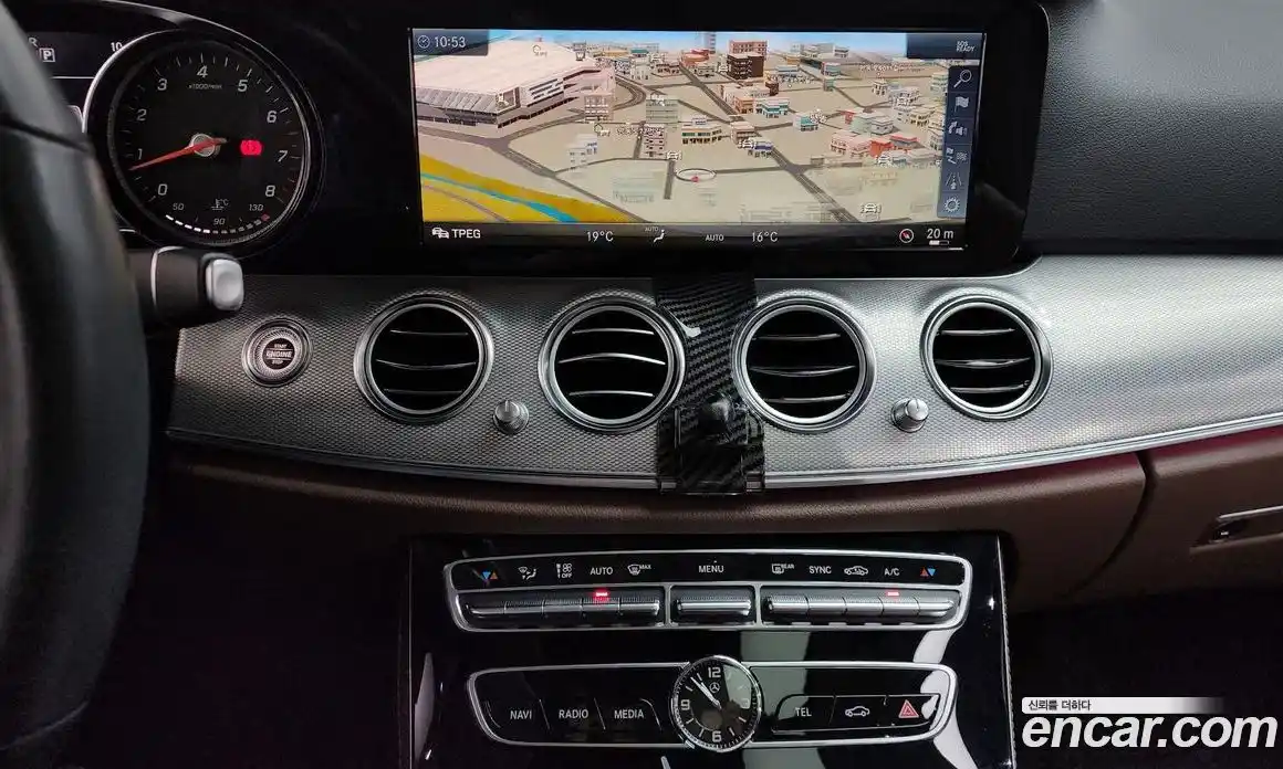 Mercedes-Benz E-Class 2019 2.0 гидро в Москве № 1762646, фото 19