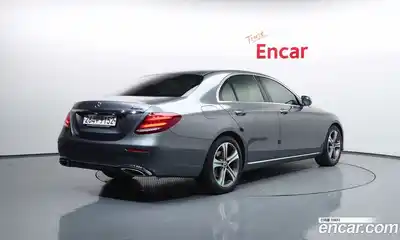 Mercedes-Benz E-Class 2019 2.0 гидро в Москве № 1762646, миниатюра 2