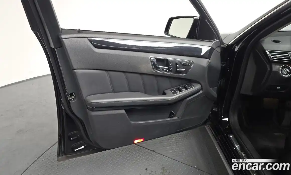 Mercedes-Benz E-Class 2010 3.5 гидро в Москве № 1762796, фото 13