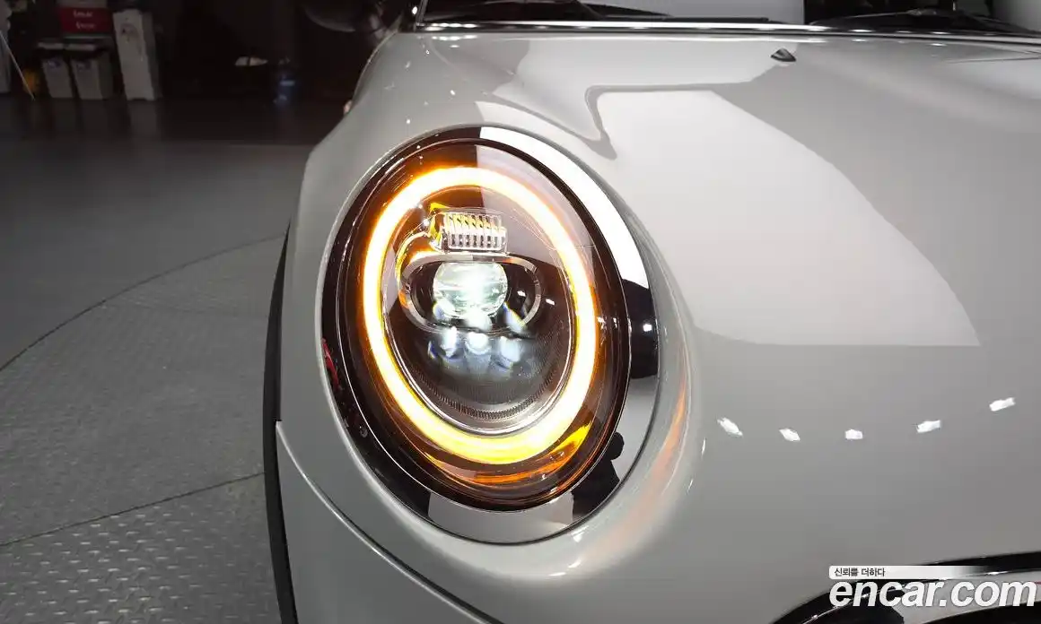 Mini Cooper 2021 1.5 гидро в Москве № 1764381, фото 8
