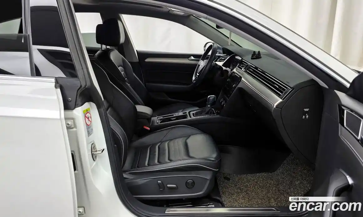 Volkswagen Arteon 2019 2.0 гидро в Москве № 1765183, фото 17