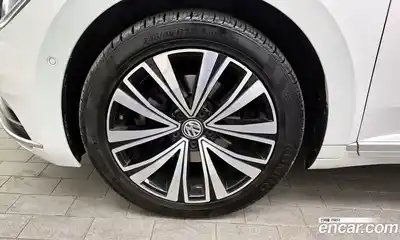 Volkswagen Arteon 2019 2.0 гидро в Москве № 1765183, миниатюра 5