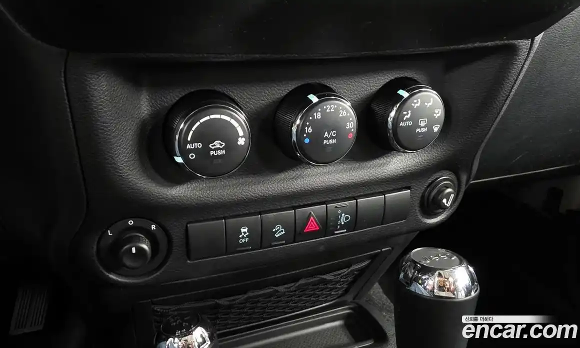 Jeep Wrangler 2016 3.6 гидро в Москве № 1765751, фото 21