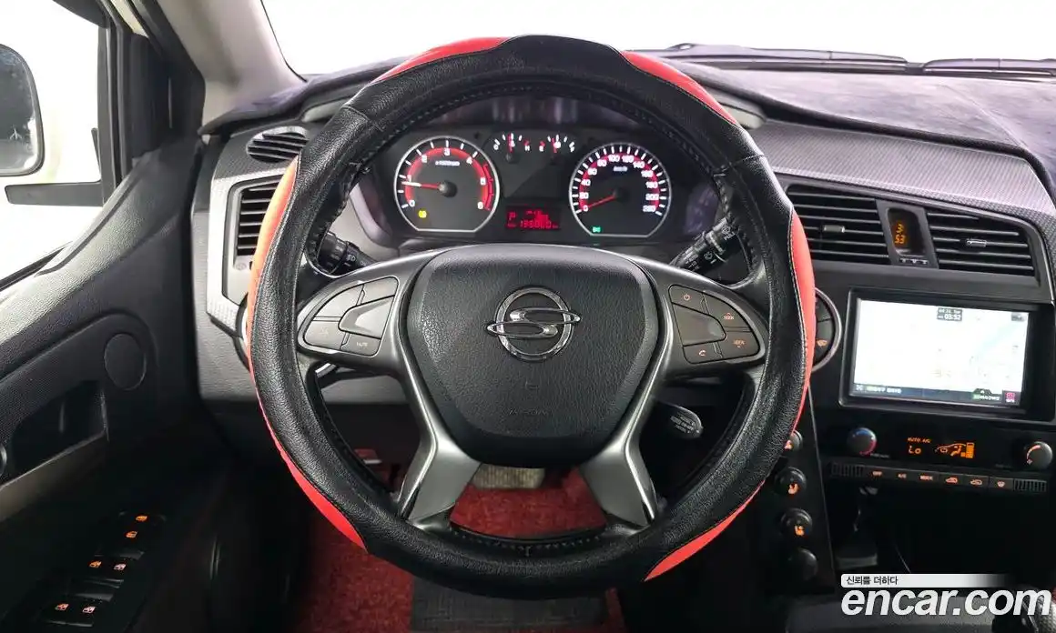 SsangYong Korando 2015 2.0 гидро в Москве № 1833151, фото 12