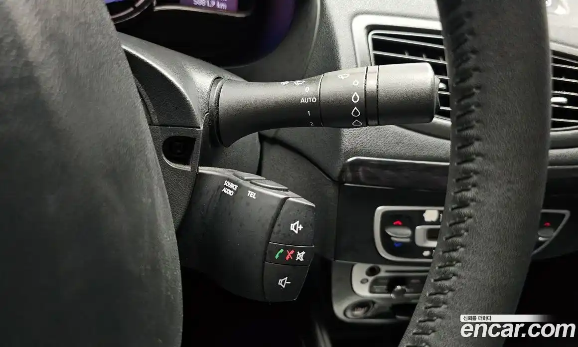 Renault SM3 2014 1.6 гидро в Москве № 1835039, фото 27