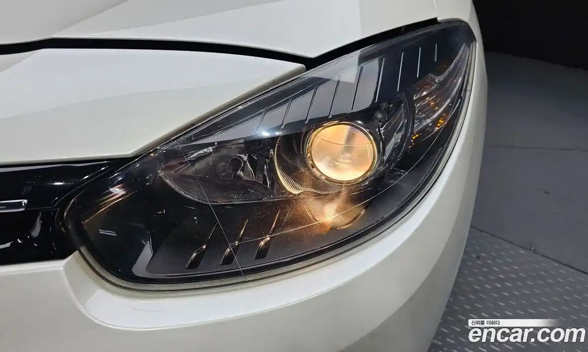 Renault SM3 2014 1.6 гидро в Москве № 1835039, фото 8